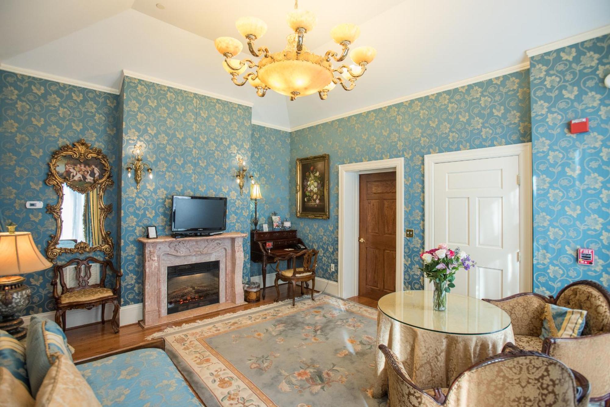 Gramercy Mansion