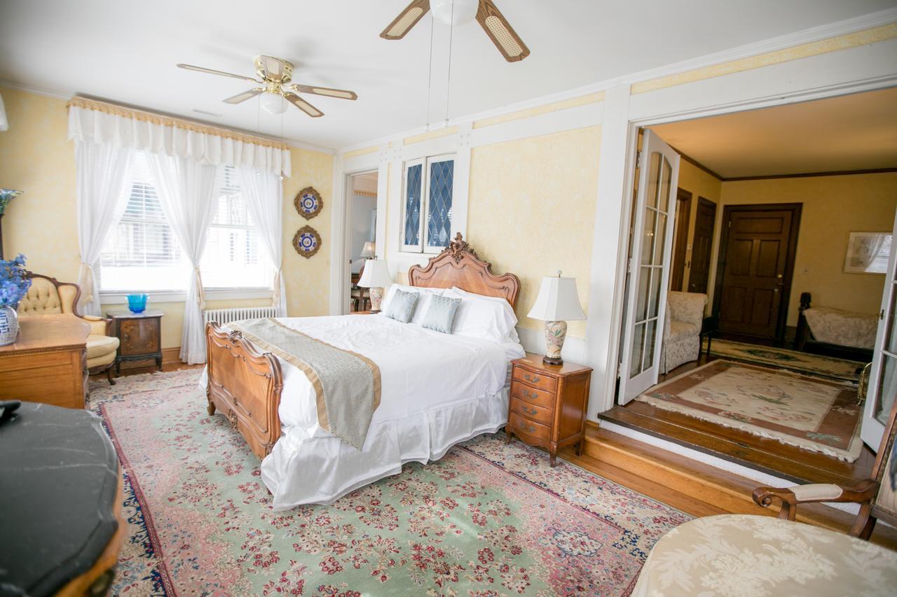 Gramercy Mansion Bed & Breakfast Stevenson