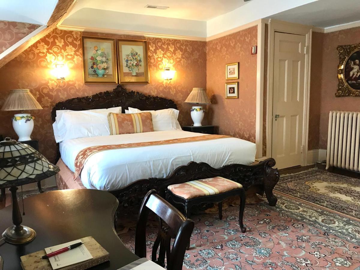 Gramercy Mansion Bed & Breakfast 4*