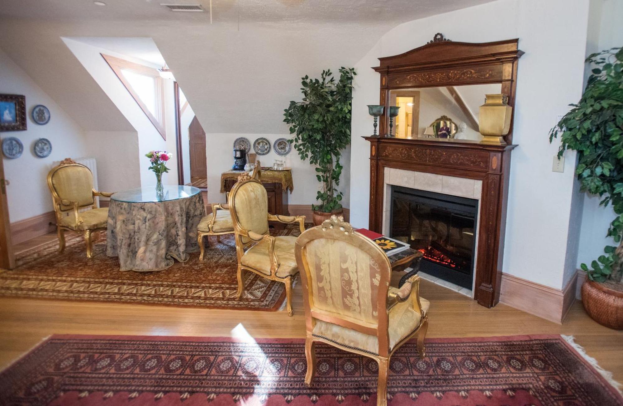 Bed & Breakfast Gramercy Mansion 4*