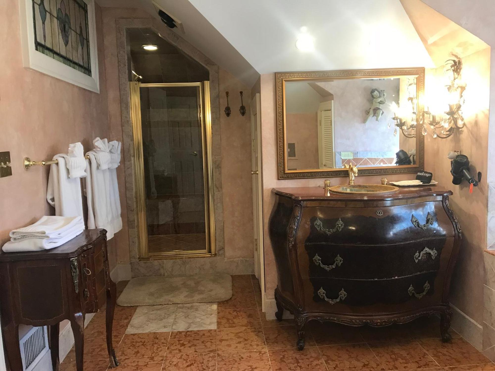 Bed & Breakfast Gramercy Mansion 4*