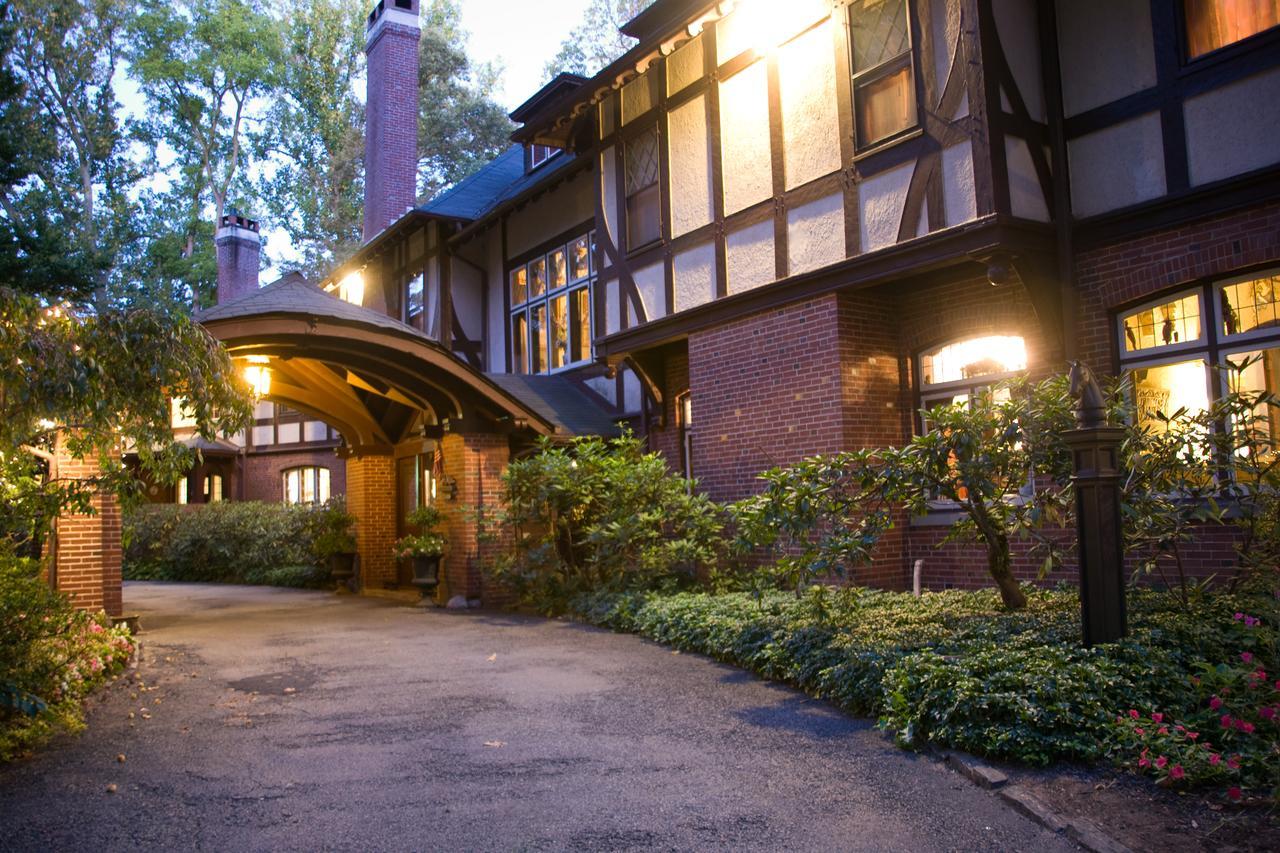 Gramercy Mansion Bed & Breakfast Stevenson
