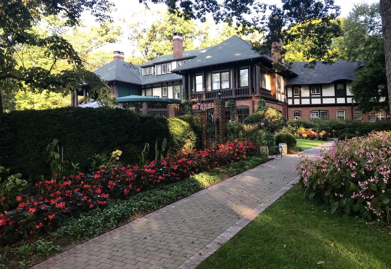 Bed & Breakfast Gramercy Mansion